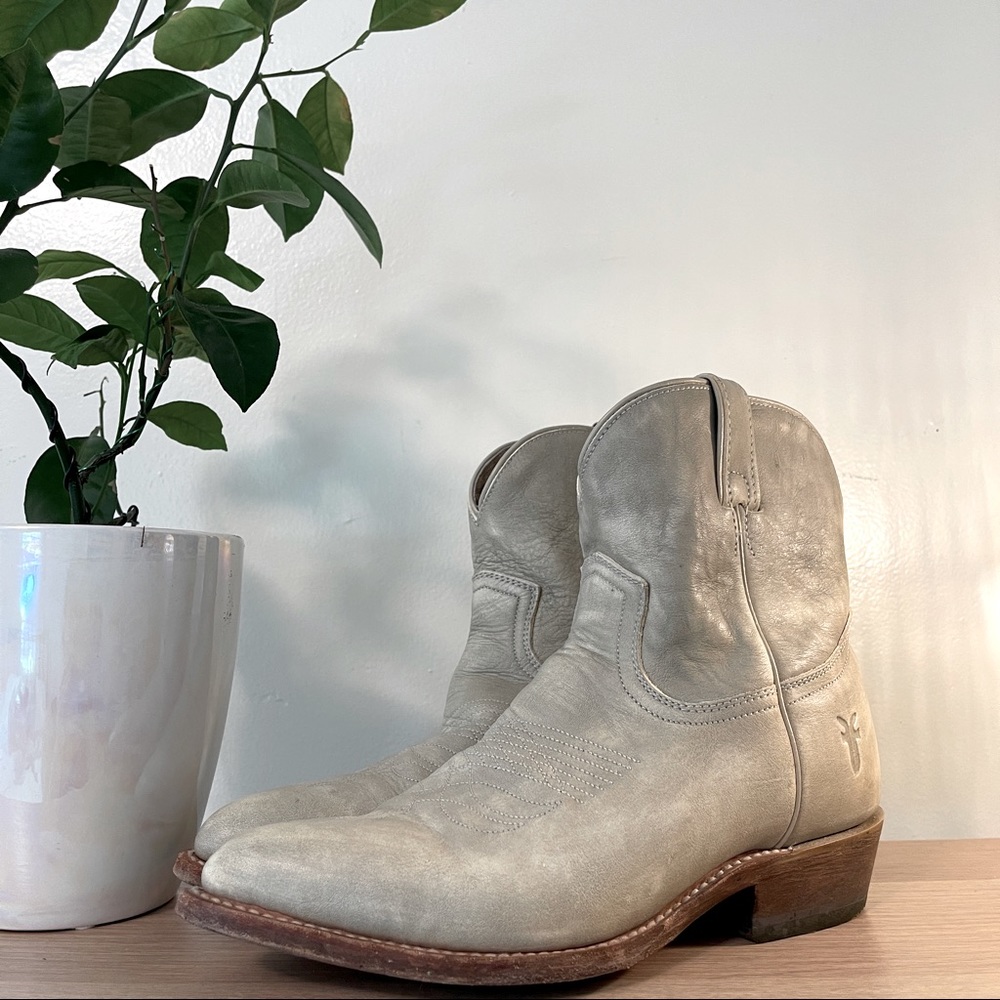 Frye RARE Billy Short Western Leather Cowboy Boots